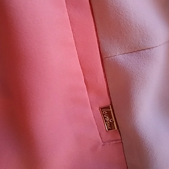 Shorts - Picture 3 of 4